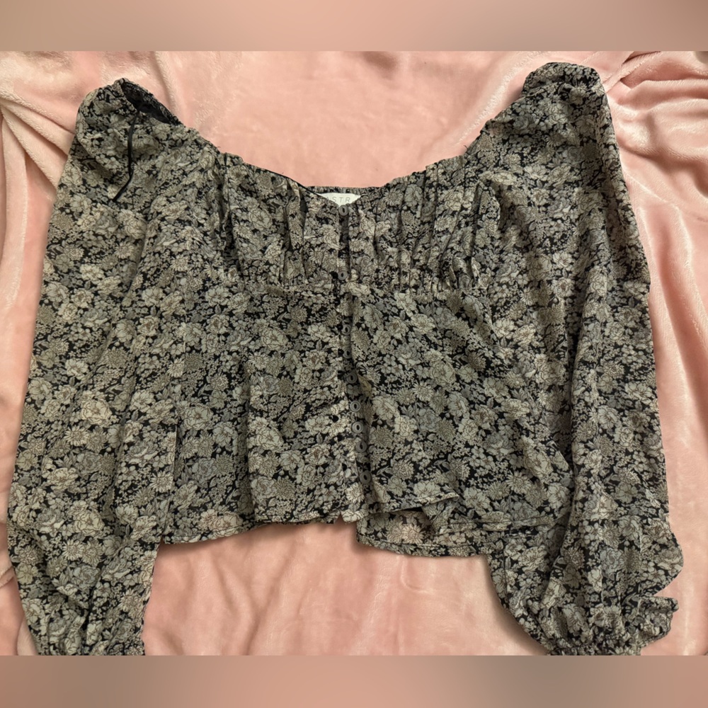 Astr Black and Cream Floral Top
